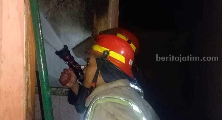 Lupa Matikan Kompor Saat Masak Air, Rumah di Jombang&nbsp;Terbakar