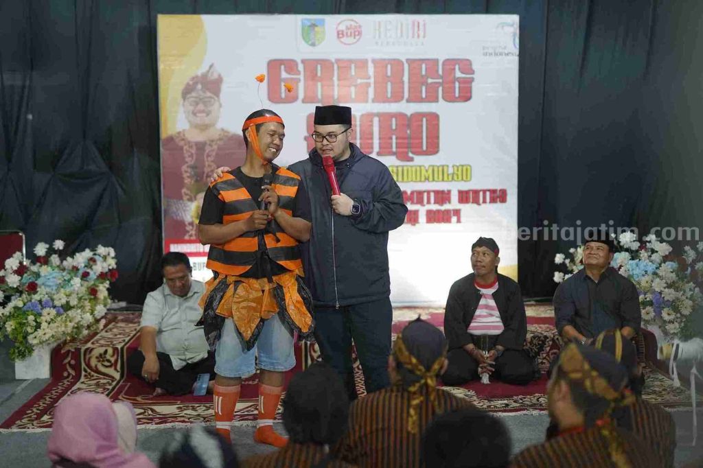 Bupati Kediri Beri Hadiah Petani Milenial di Acara Sedekah&nbsp;Bumi