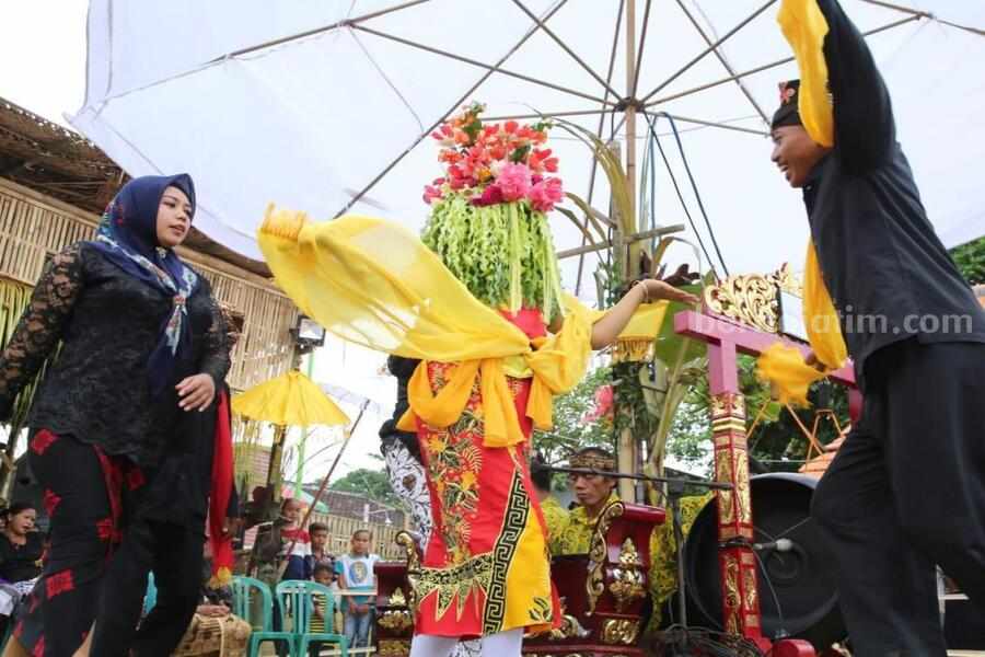 Seblang Olehsari: Tarian Mistis Warisan Leluhur Banyuwangi yang Terus&nbsp;Abadi