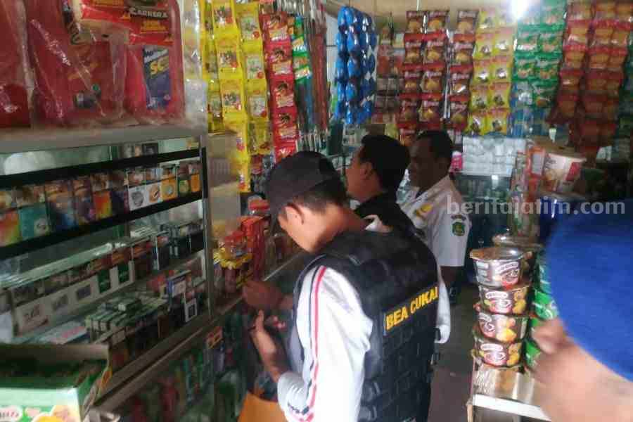 Rokok Dilarang Dijual Eceran, Ini Tanggapan Warga&nbsp;Surabaya