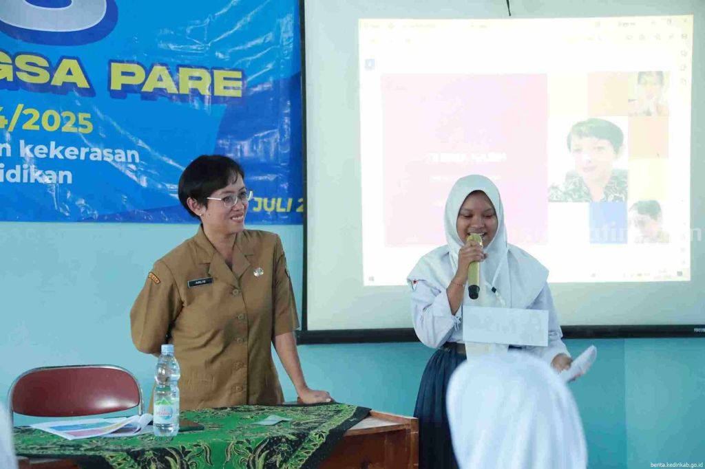 Dinas Kominfo Kediri Bahas UU ITE saat MPLS SMK Tunas&nbsp;Bangsa