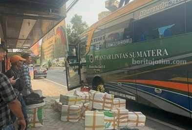 Bawa Rokok Ilegal Senilai Rp1,1 Miliar, Bus ALS Dihentikan Bea Cukai&nbsp;Blitar