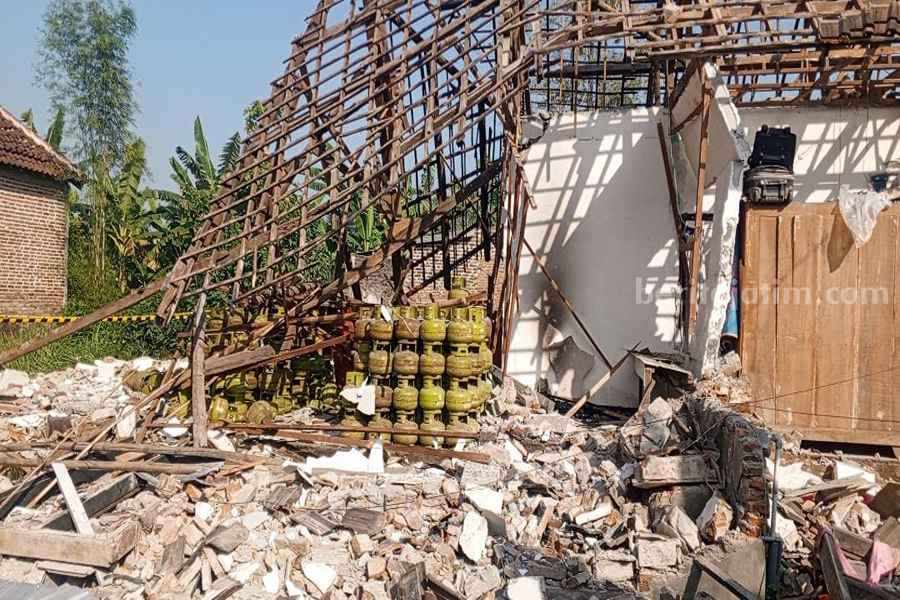 Ledakan Dahsyat di Sidoarjo, 5 Rumah Hancur, Diduga Oplos Tabung Gas&nbsp;Elpiji