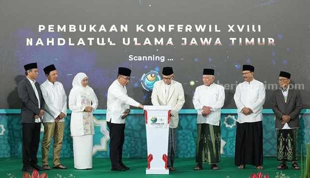 Buka Konferwil NU Jatim di Jombang, Gus Yahya Pencet Tombol&nbsp;Sirine