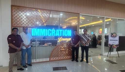 Urus Paspor Senyaman Ini di ‘Immigration&nbsp;Lounge’
